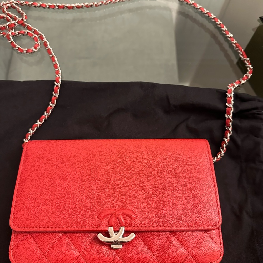 Authentic Chanel Red Caviar wallet on the chain
